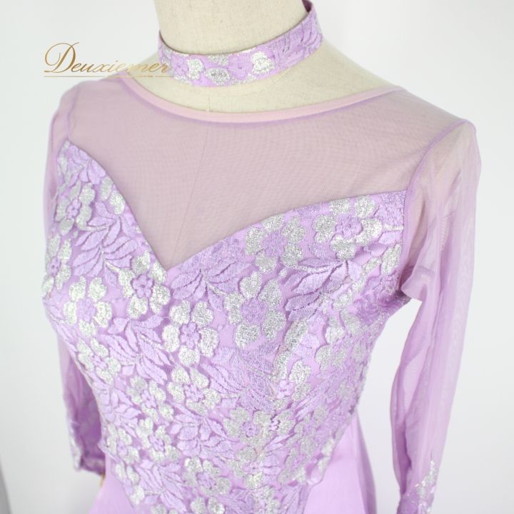 社交ダンス 衣装 ドレス ワンピース レッスンウェア パーティ衣装 オールシーズン 薄紫 パープル系 シルバー系 銀色 花柄 レース パーティー用ドレス 女性用ダンス衣装 フラワー レース装飾 薄紫ドレス 社交ダンス用衣装 おしゃれ ドレスアップ