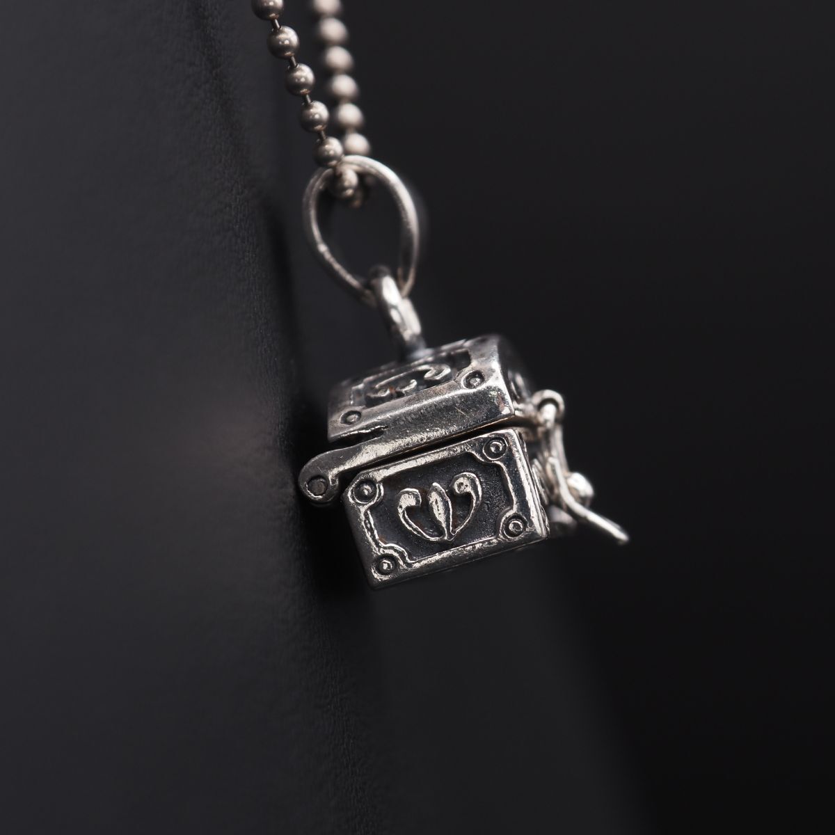 J809 ヴィンテージ 925刻印 ペンダント トップ ロケット 宝箱