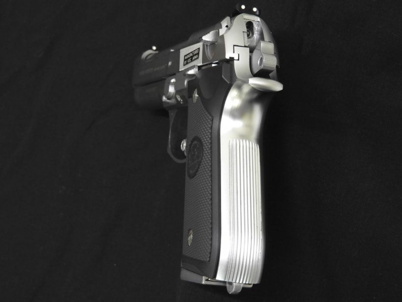 KSC] ベレッタ M92FS INOX II ガスブローバック (ランクAトイガン)