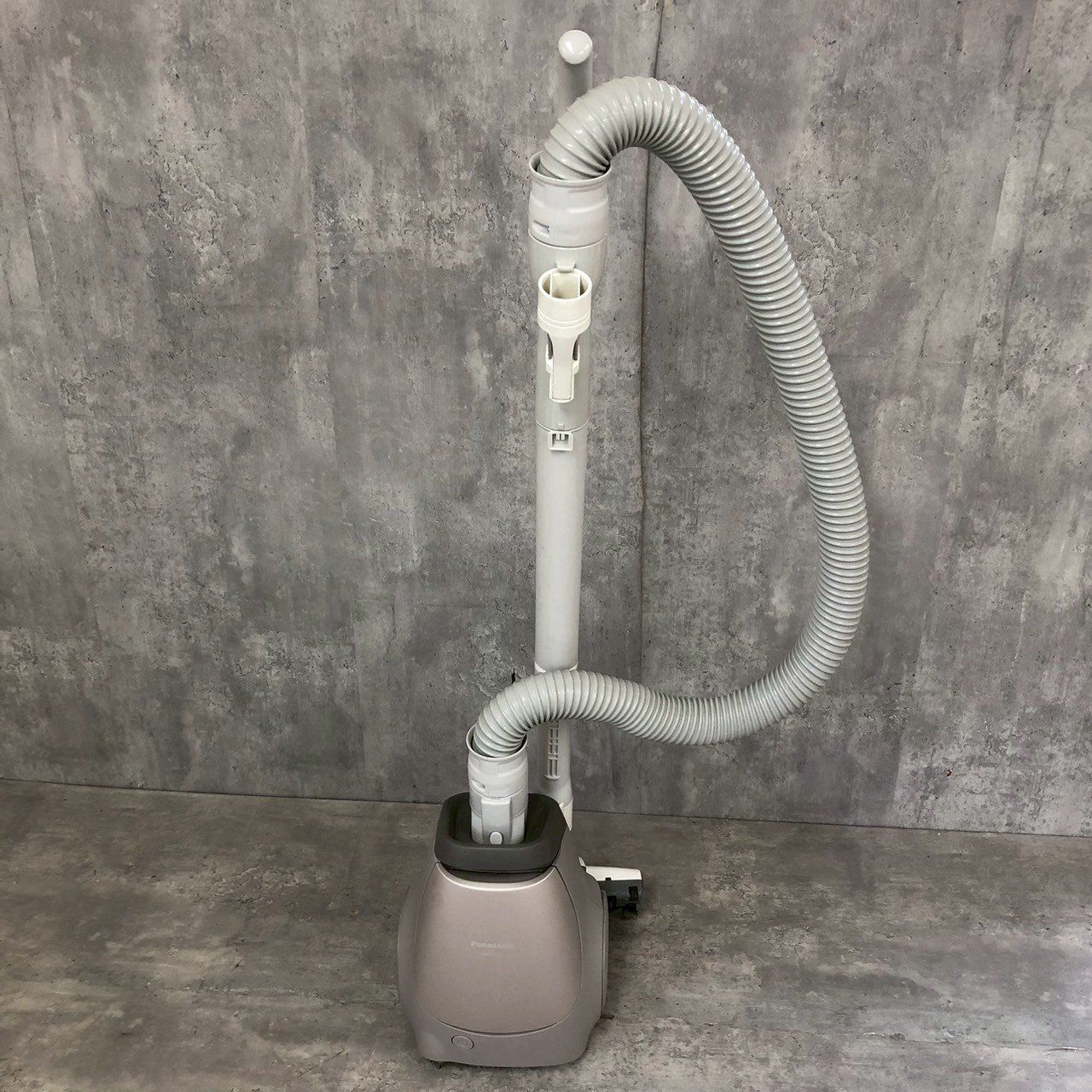 Panasonic パナソニック 紙パック式 掃除機 MC-PJ21G-N 軽量 22年製