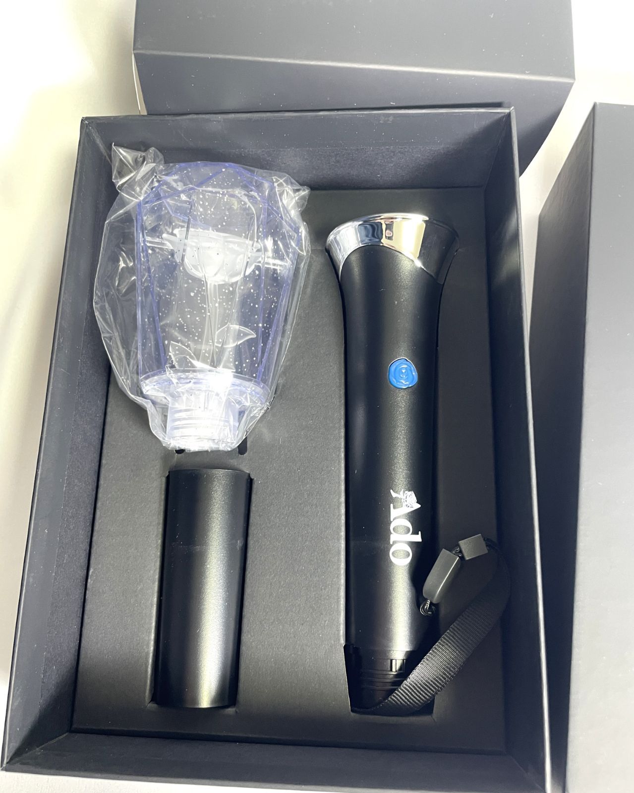 【本日限定価格！】Ado ペンライト 箱付き 新品 Ado 大進化！割とデカいかも？！キラキラペンライト 公式ライト