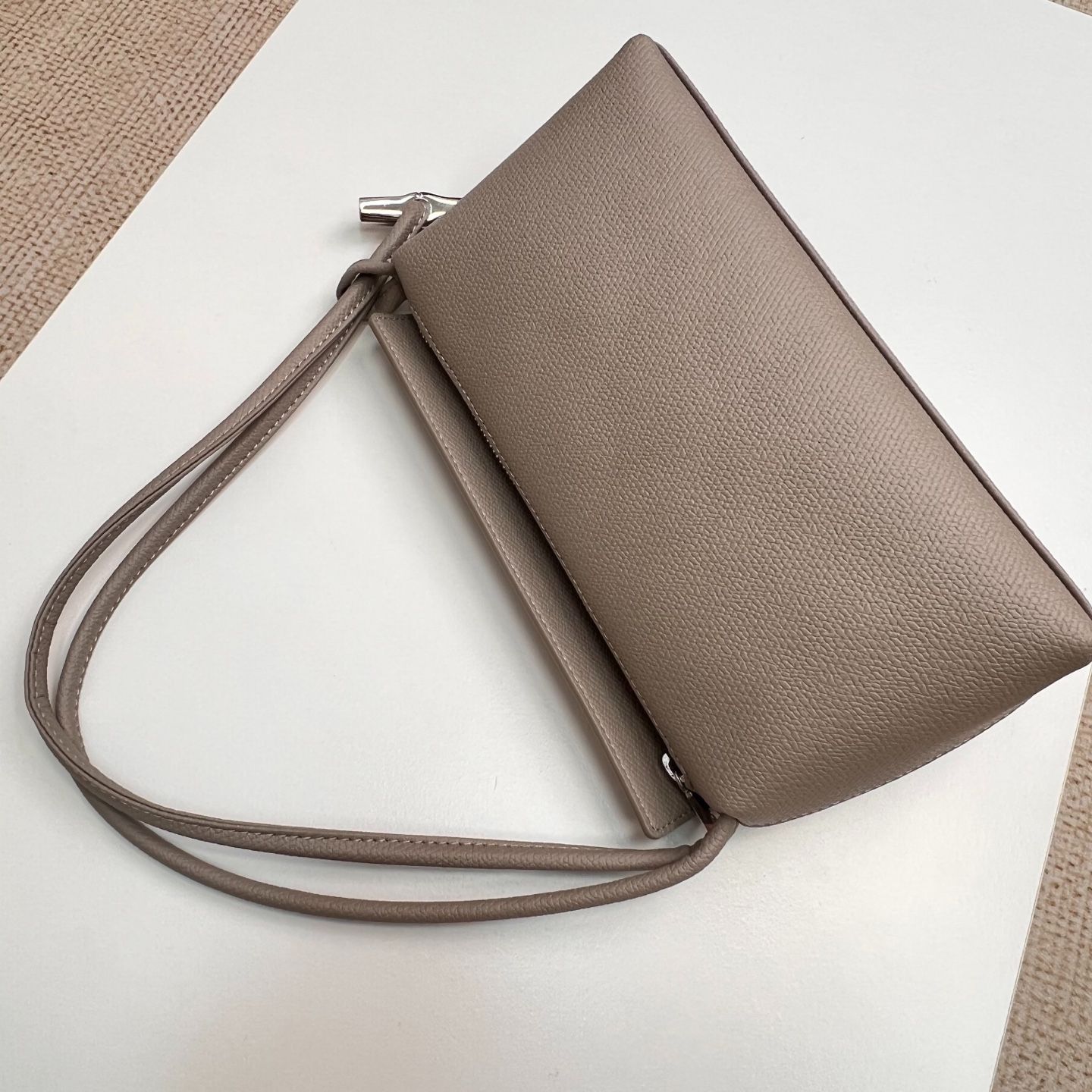 2025 LONGCHAMP プリアージュ ロンシャン ポーチ バンブーバッグ ハンドバッグ‌ 柔らかい クラッチバッグ‌トートバッグ ファション 抜群 女性 陶グレー