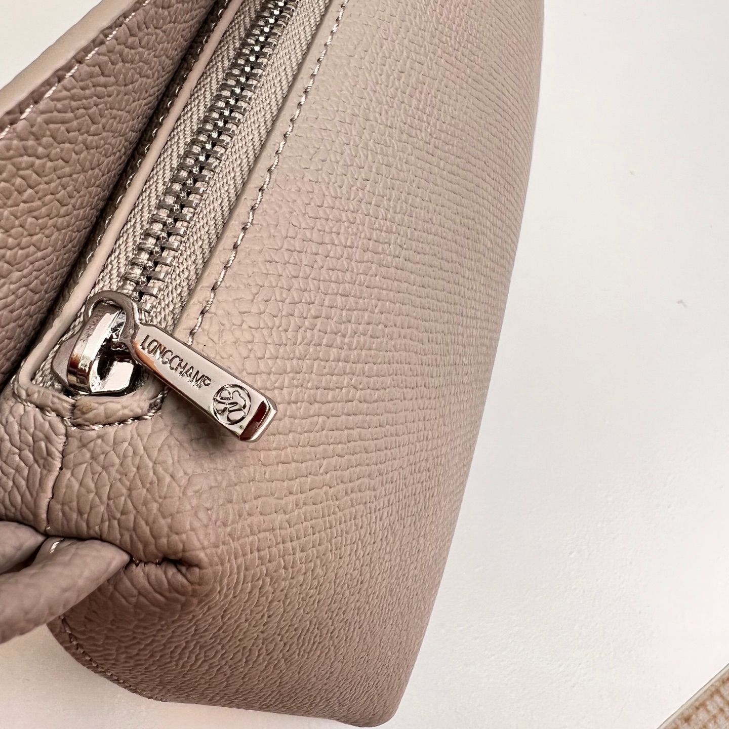  2025 LONGCHAMP プリアージュ ロンシャン ポーチ バンブーバッグ ハンドバッグ‌ 柔らかい クラッチバッグ‌トートバッグ ファション 抜群 女性 陶グレー ポーチ バッグ