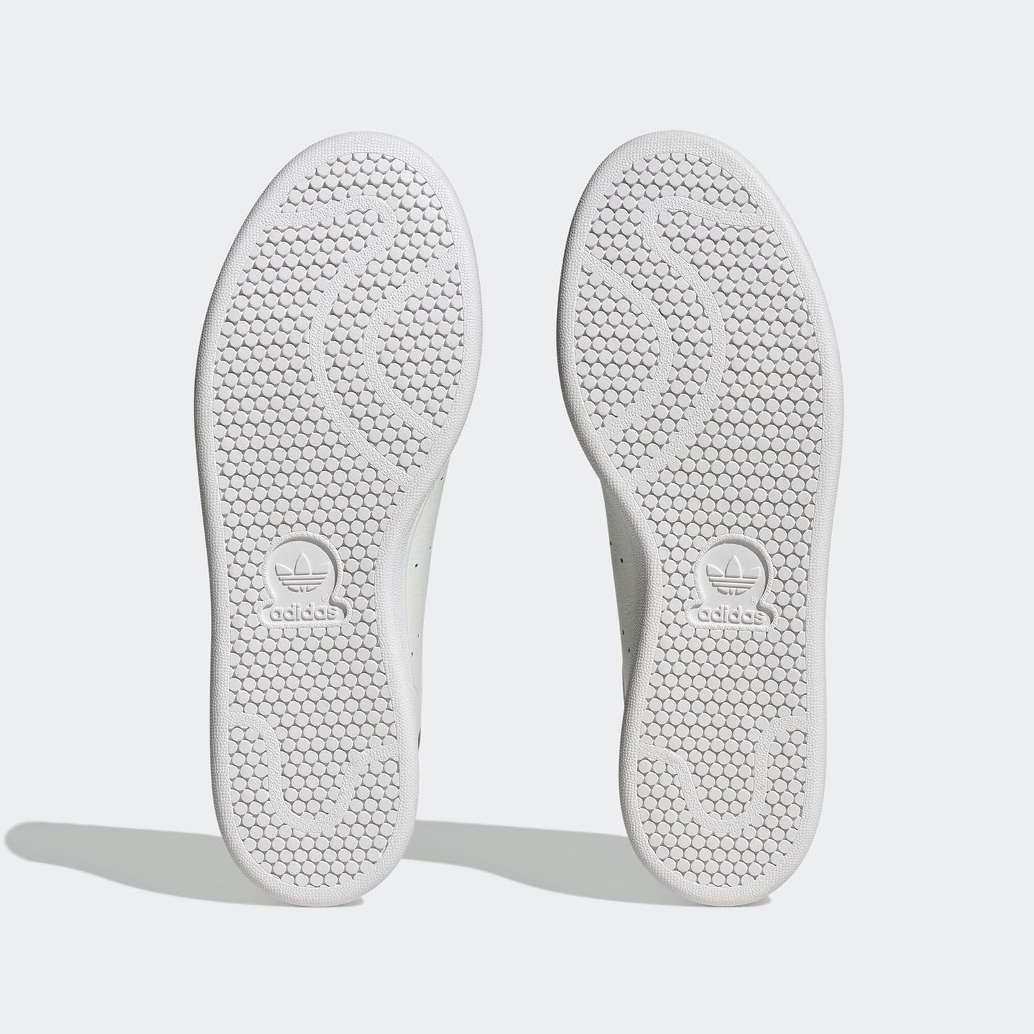 フットウェアホワイト