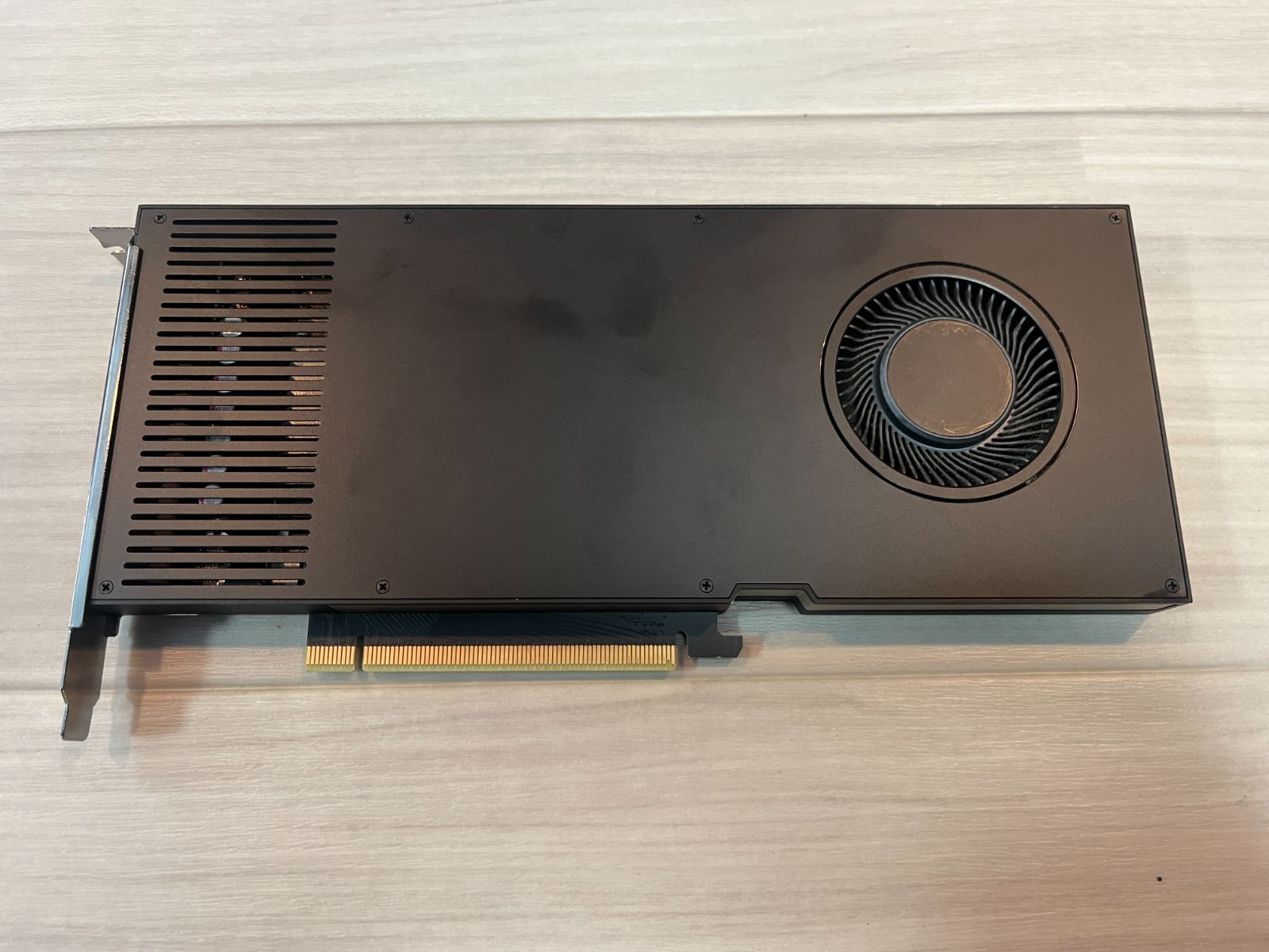 早い者勝ち NVIDIA RTX A 4000 16 GB