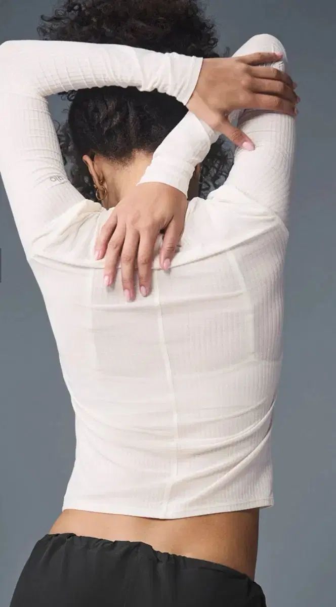 アロヨガ ALO ヨガ Ribbed Sea Coast Long Sleeve