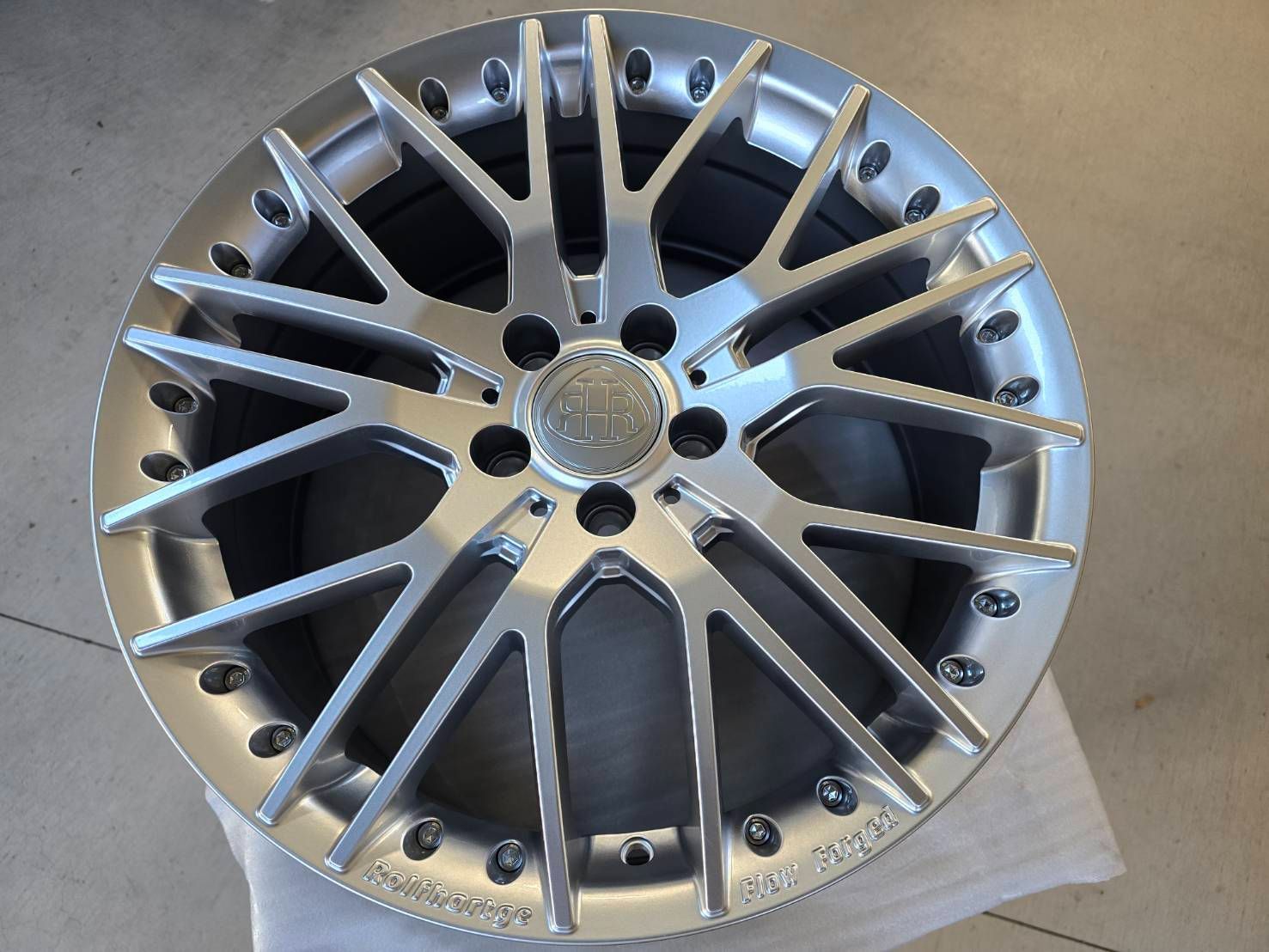 アウトレット品 Rolfhartge ロルフハルトゲ X 10 RSF BrilliantEdition 8 5 9 5ｘ19 40 114 3 レクサス GS IS RC SC トヨタ クラウン アルファード ヴェルファイア