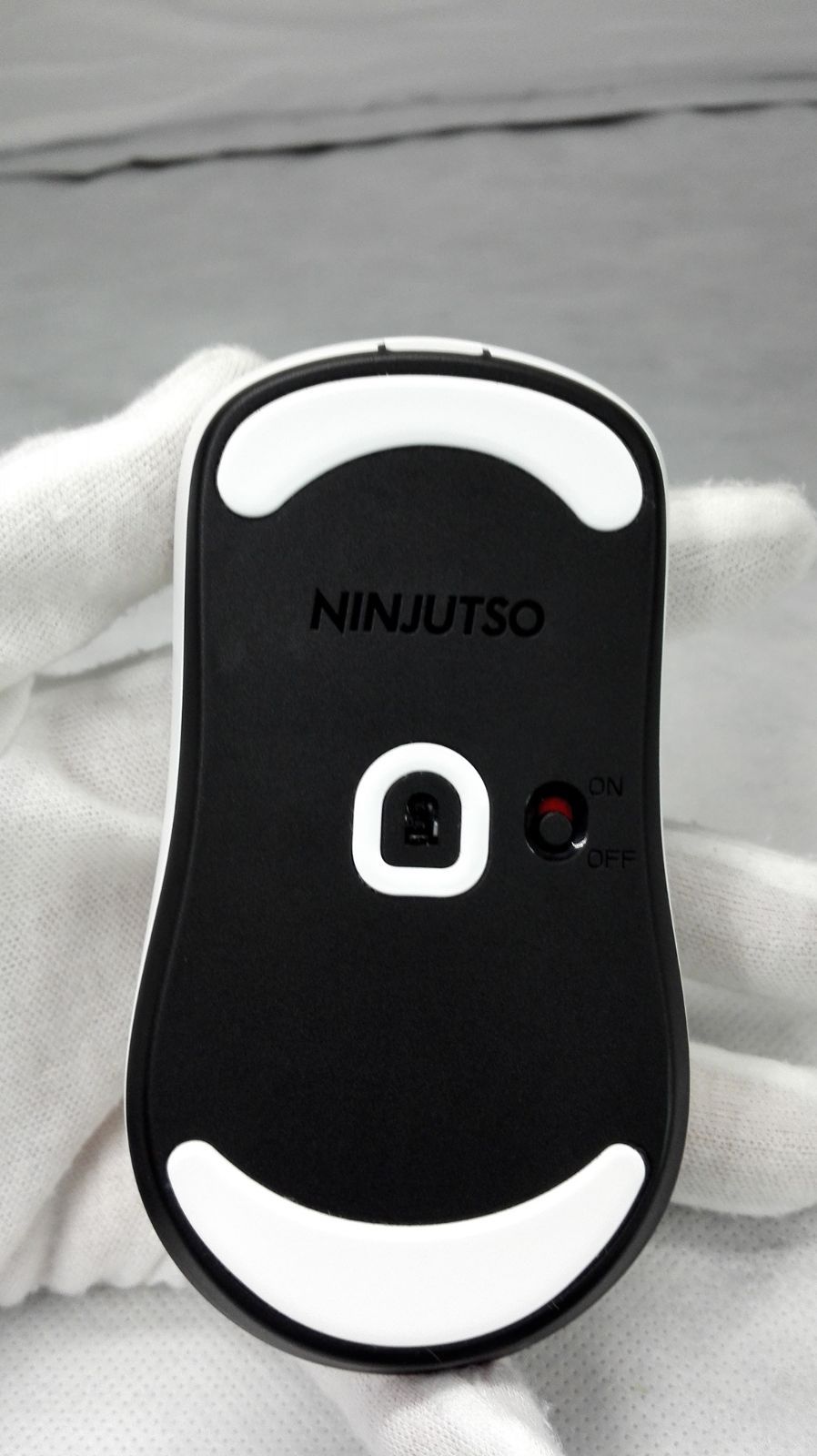 使用品 Sora V 2 Wireless Gaming Mouse White nj-sora-v 2-white YA 0221 2590346