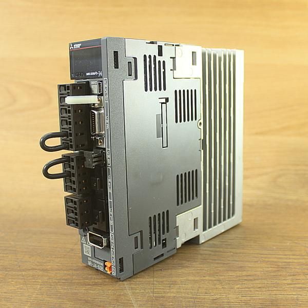 三菱電機 MR-J 4-60 B サーボアンプ 2020年製 ACサーボ