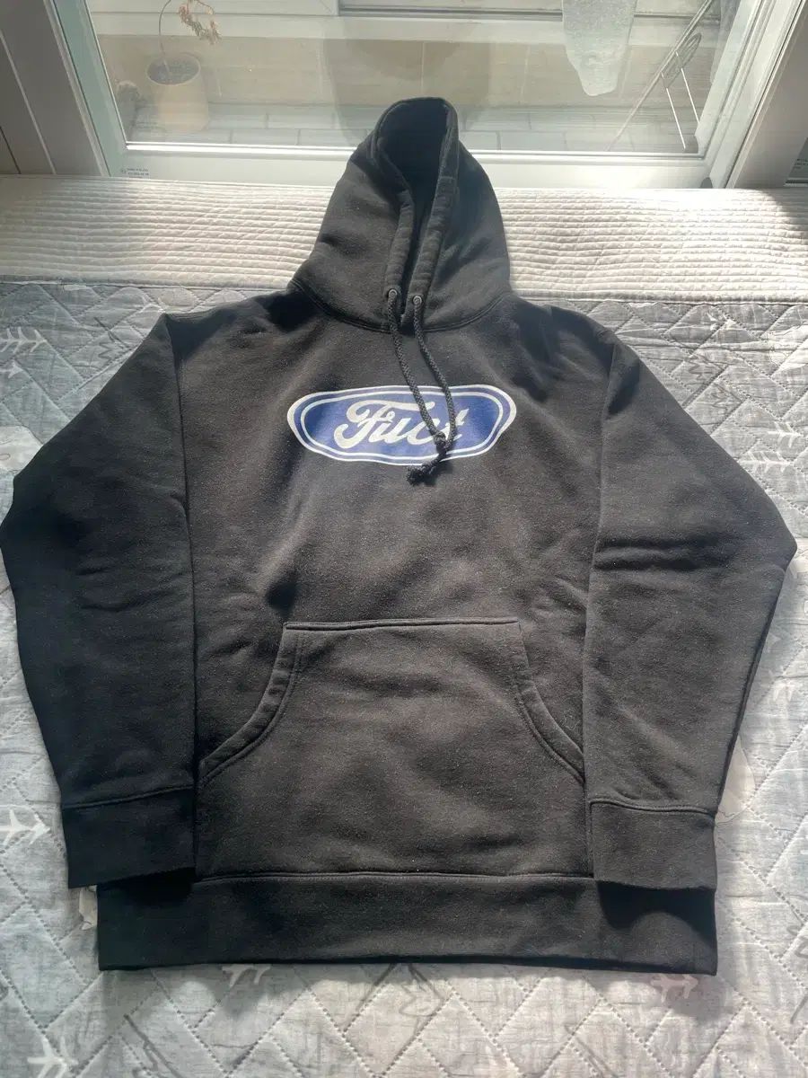 Fuct shelter オーバル WHO Tシャツ