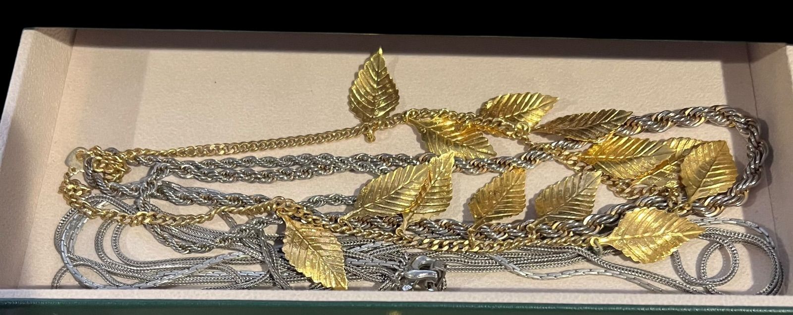 ネクタイピン ブローチ