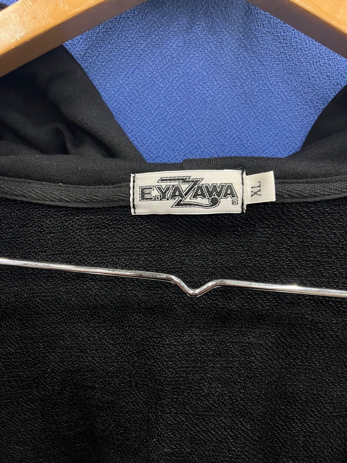 □ E.YAZAWA（矢沢永吉）ROCK'N'ROLL HERO ジップアップパーカー