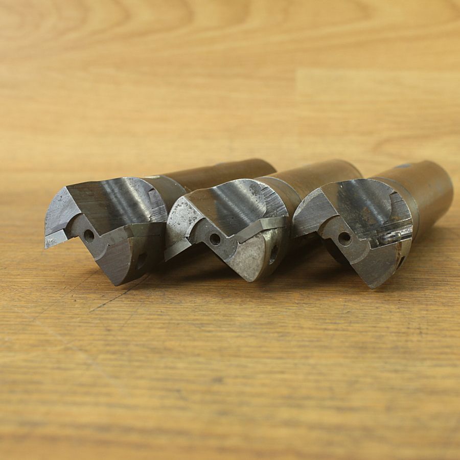 スローアウェイエンドミル