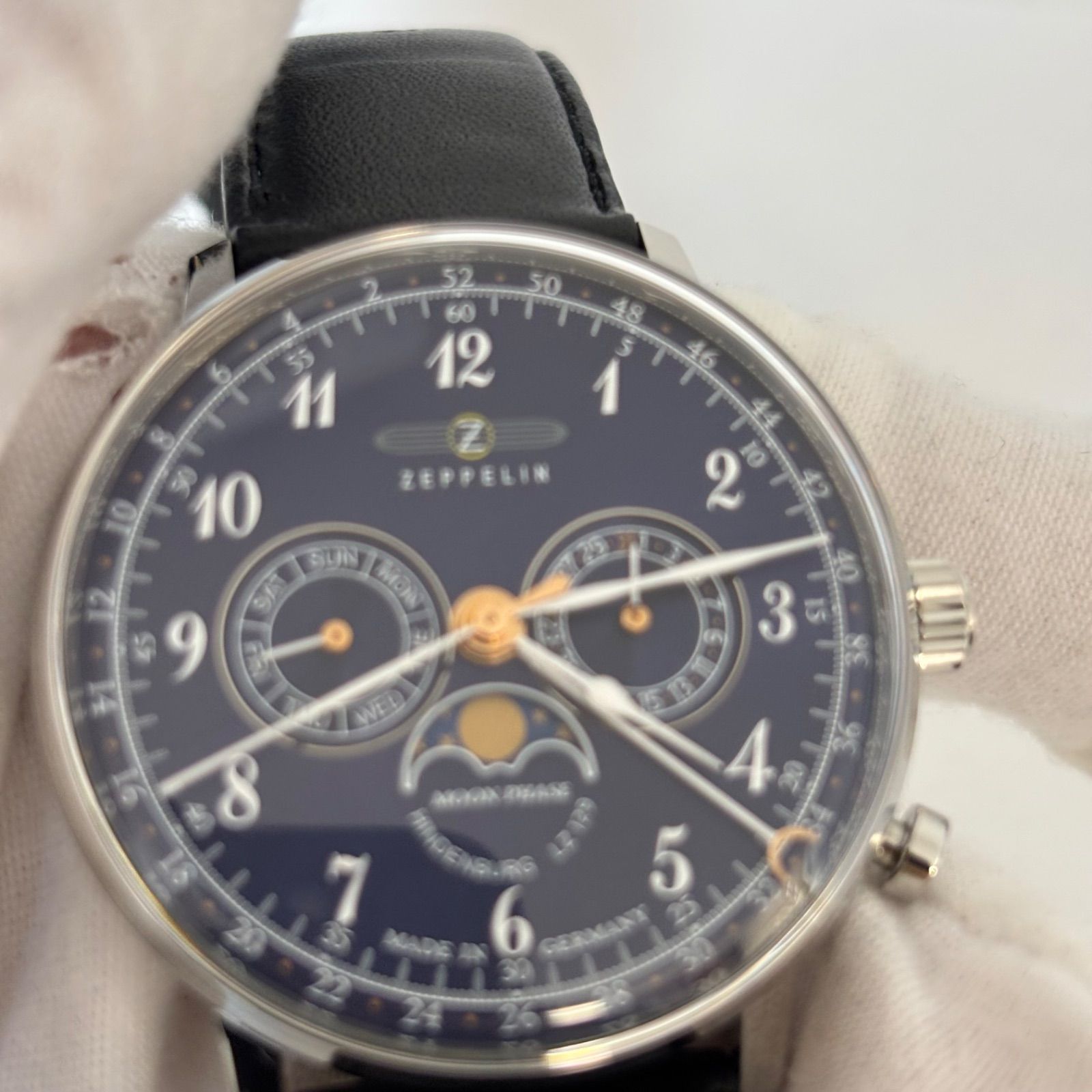 【週末セール】ツェッペリン腕時計　ムーンフェイズ　【動作品】 週末セール】ツェッペリン腕時計 ムーンフェイズ 【動作品】 ドイツ