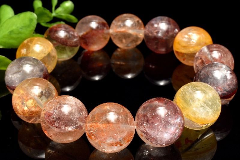 1点物】泳ぐように彩る錦鯉の結晶 オーロラクォーツ(ライモナイトイン