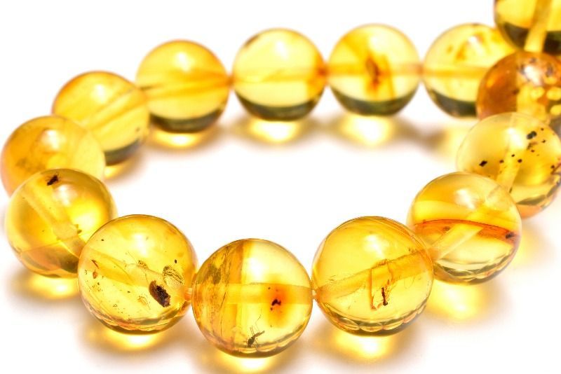 １点物 全粒内包 入荷 虫入り琥珀アンバー 9 5 mm ブレスレット パワーストーン 天然石 _MC 2474