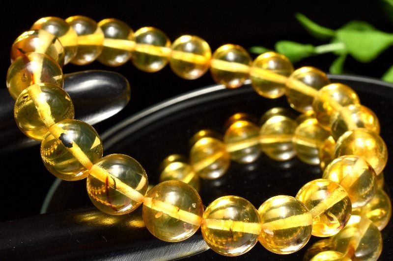  １点物 全粒内包 入荷 虫入り琥珀アンバー 9.5 mm ブレスレット パワーストーン 天然石 _MC 2472 ブレスレット バングル アクセサリー