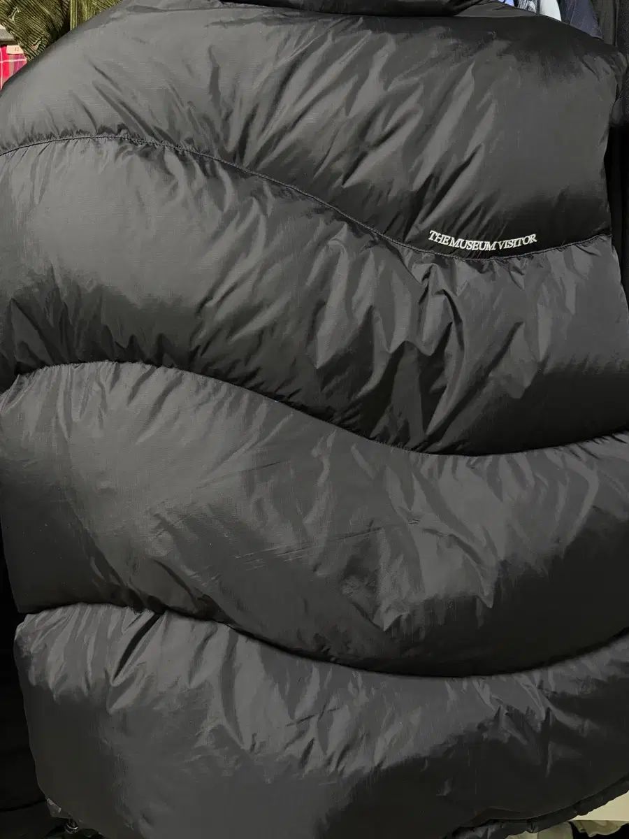 THE MUSEUM VISITOR ミュ ベスト トップス メンズ