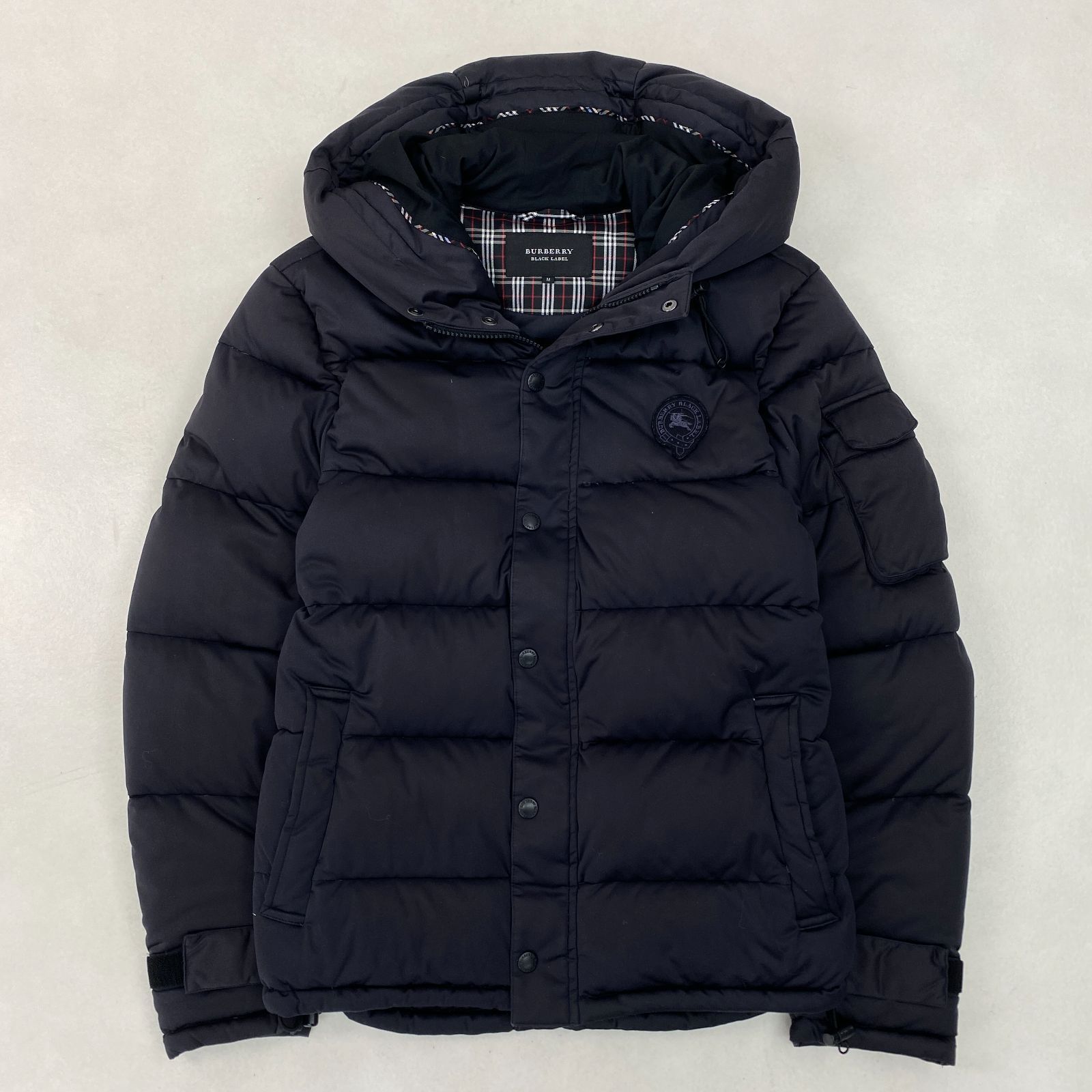 BURBERRYブラックレーベル ダウンジャケット ノバチェック ワッペン 黒 極暖 BURBERRY BLACKLABEL バーバリーブラックレーベル ダウン
