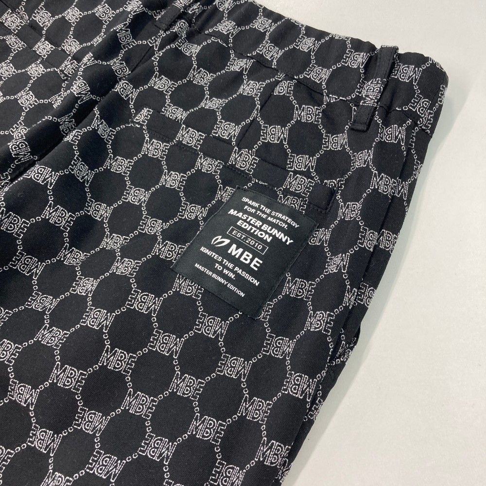 総柄 ブラック系