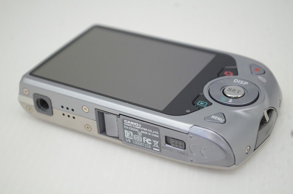 良品 CASIO カシオ EXILIM EX-Z2000 コンパクトデジタルカメラ