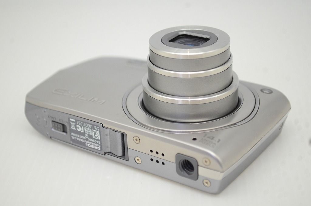 CASIO EXILIM EX-Z2000 (良品） EX-Z2000 - デジタルカメラ - CASIO