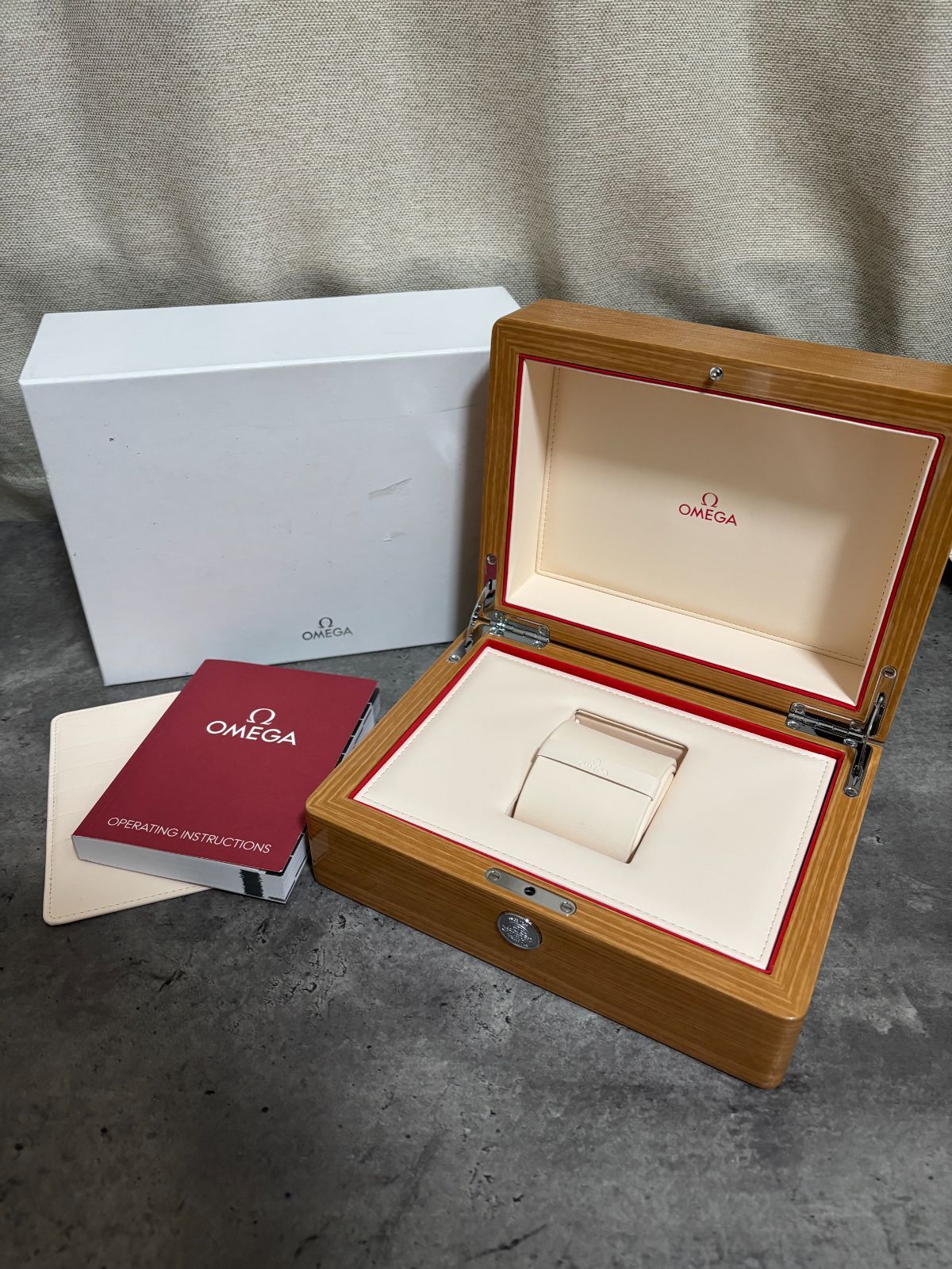 オメガ OMEGA 空箱 腕時計ケース BOX 取扱説明書 カードケース 巾着付 