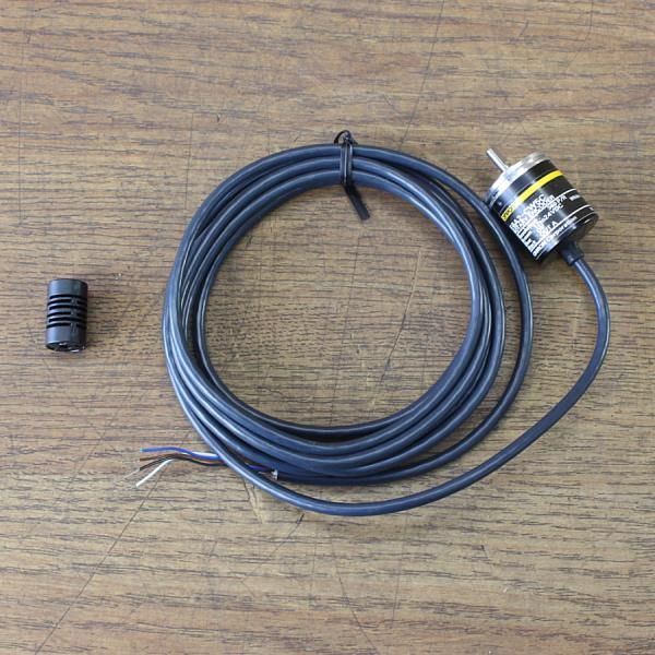 OMRON オムロン E 6 A 2-CW 5 C ロータリエンコーダ インクリメンタル形