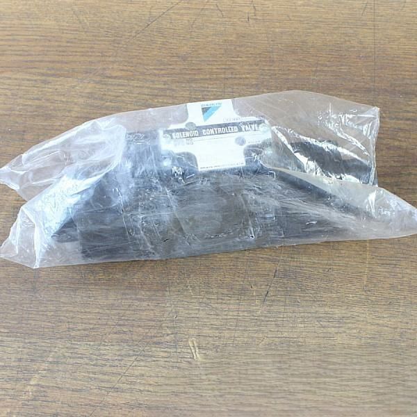 DAIKIN ダイキン KSO-G 02-4 CA 10 電磁パイロット切換弁 電磁操作弁 1 4