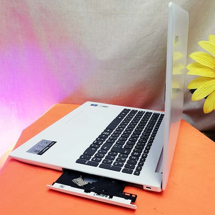 Lenovo 大画面 テンキー付きA 4ノート ホワイト