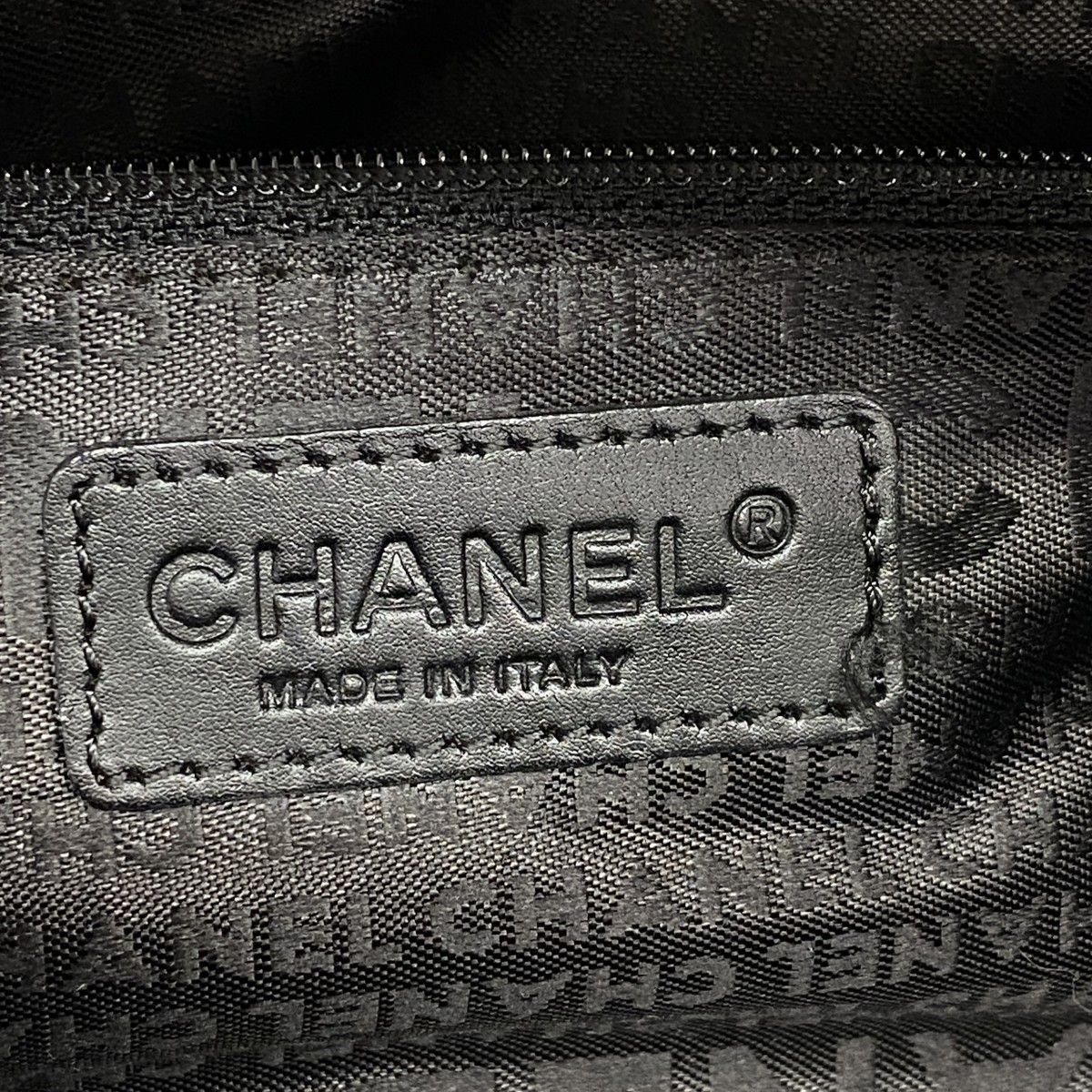 【5pb1976】シャネル ショルダーバッグ チョコバー キャビアスキン ブラック シルバー金具【中古】レディース 5pb1976】シャネル ショルダーバッグ チョコバー キャビアスキン