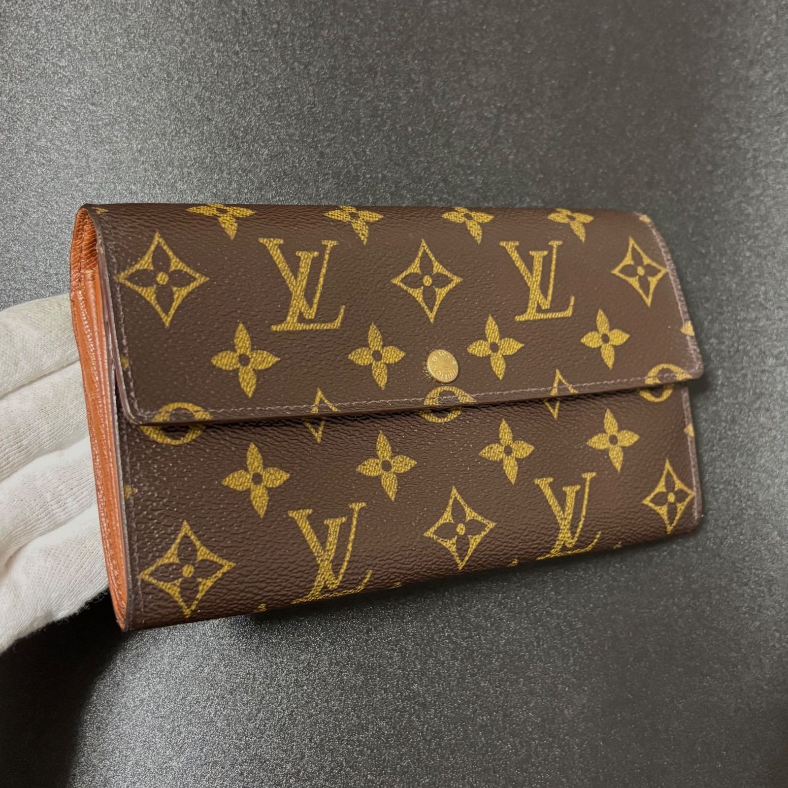 t 80 ポルトモネ クレディ ポルトフォイユ サラ Louis Vuitton ルイ ヴィトン 2つ 折り 二つ折り フラップ ボタン 式 長 財布 ウォレット コインケース 小銭入れ 付き モノグラム