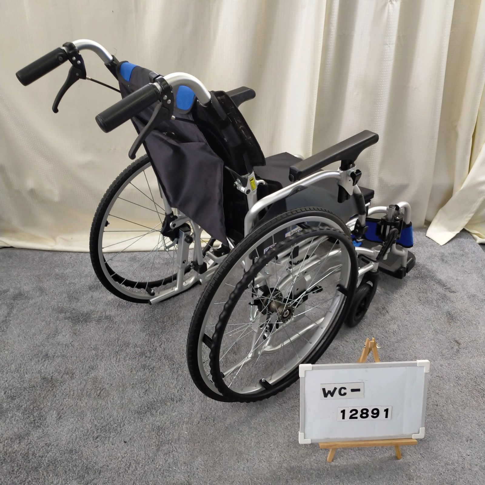 WC-12891 MiKi ミキ MEF-22 ノーパンクタイヤ 多機能 自走式|車椅子|車イス|車いす 洗浄|消毒済 介護用品