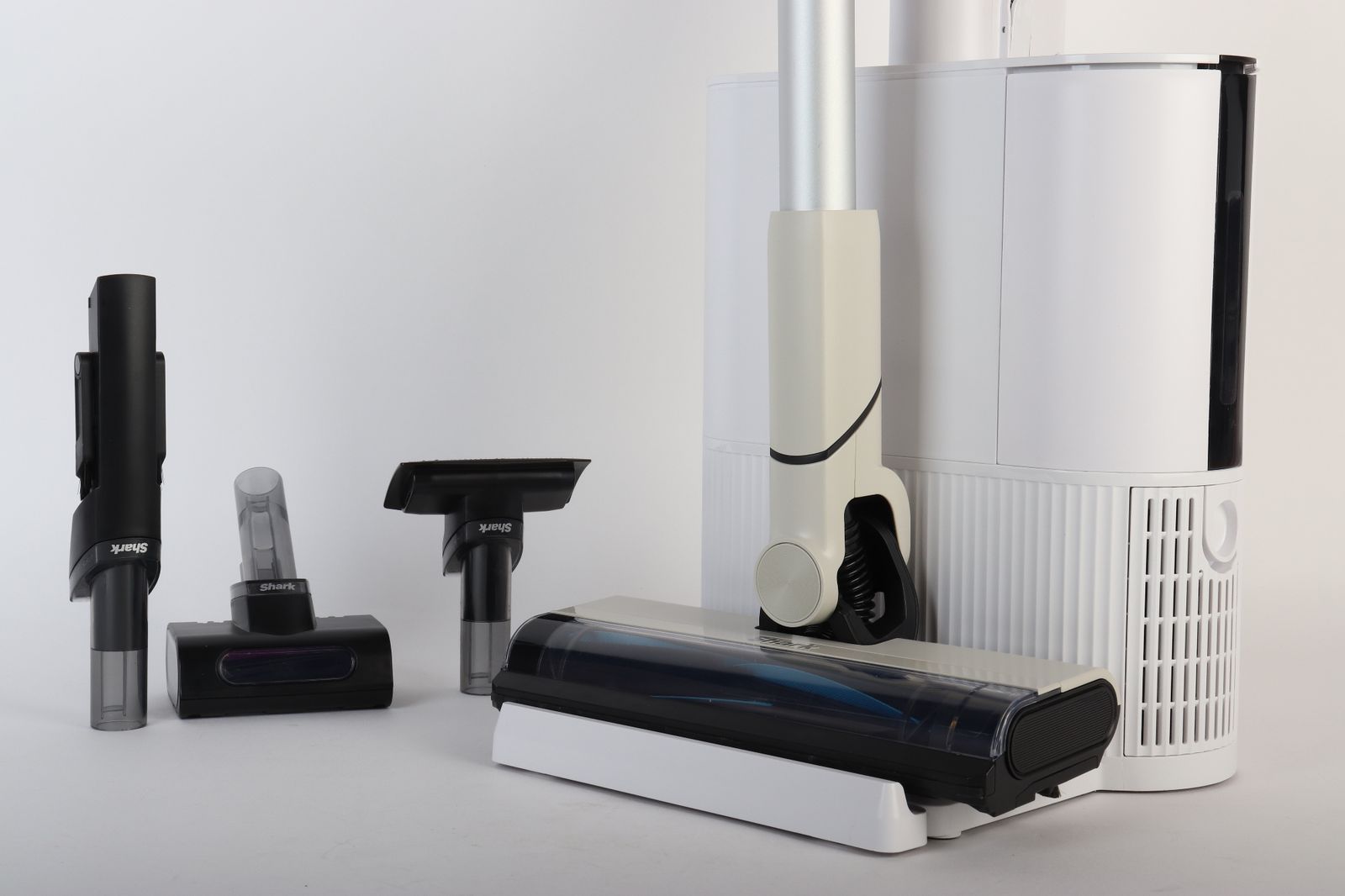 シャーク コードレススティッククリーナー LC153JIV EVOPOWER SYSTEM