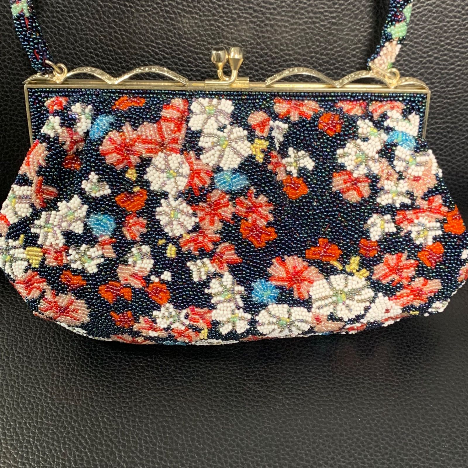 ビーズバッグ　がま口　昭和レトロ　ビンテージ　アンティーク ビーズ 希少 総ビーズ がま口バッグ 和装 ビーズバッグ 昭和レトロ - メルカリ