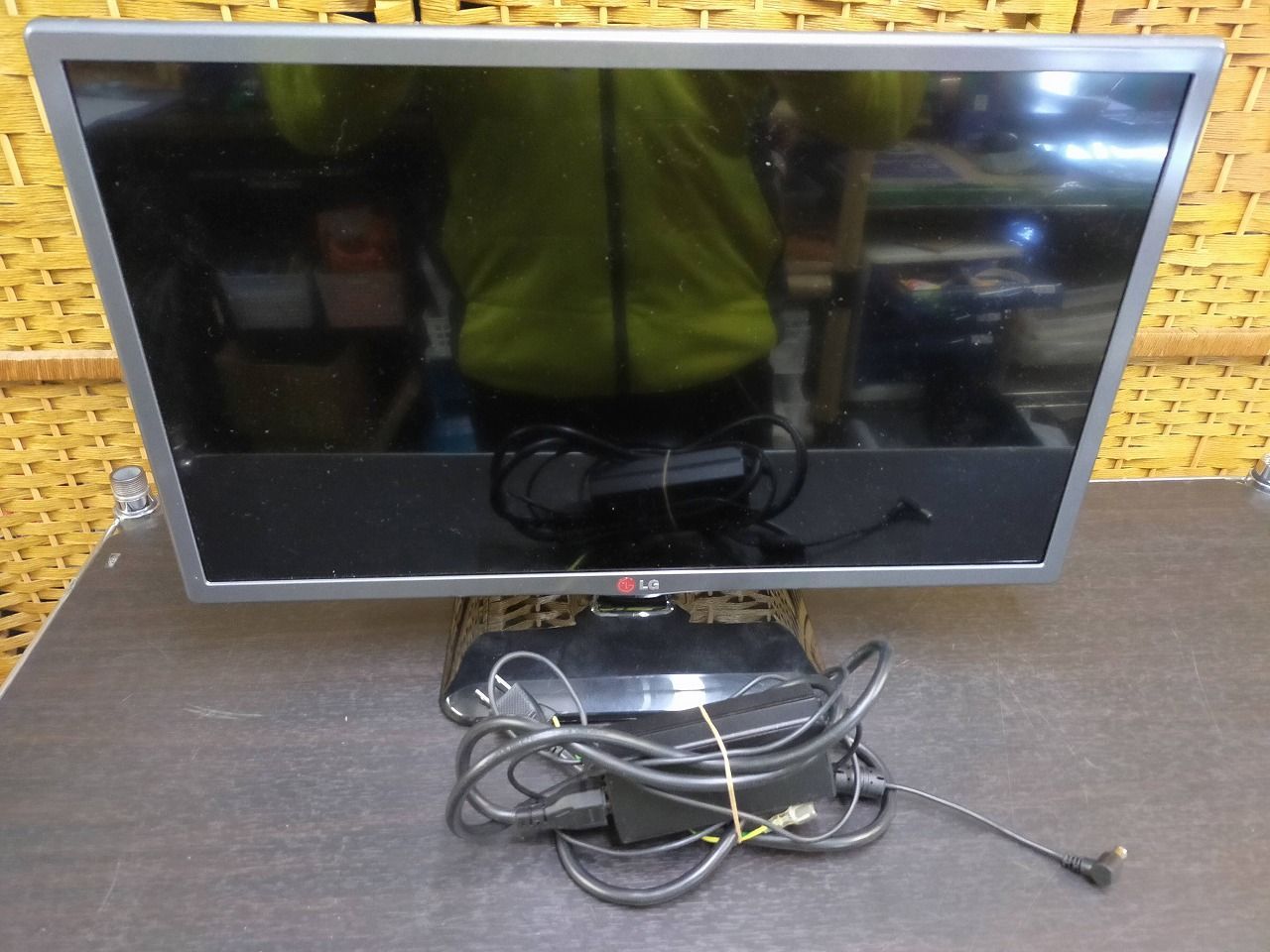 美品 LG 22インチ 液晶テレビ 22LB491B 画面焼き付きあり 電源OK 本体