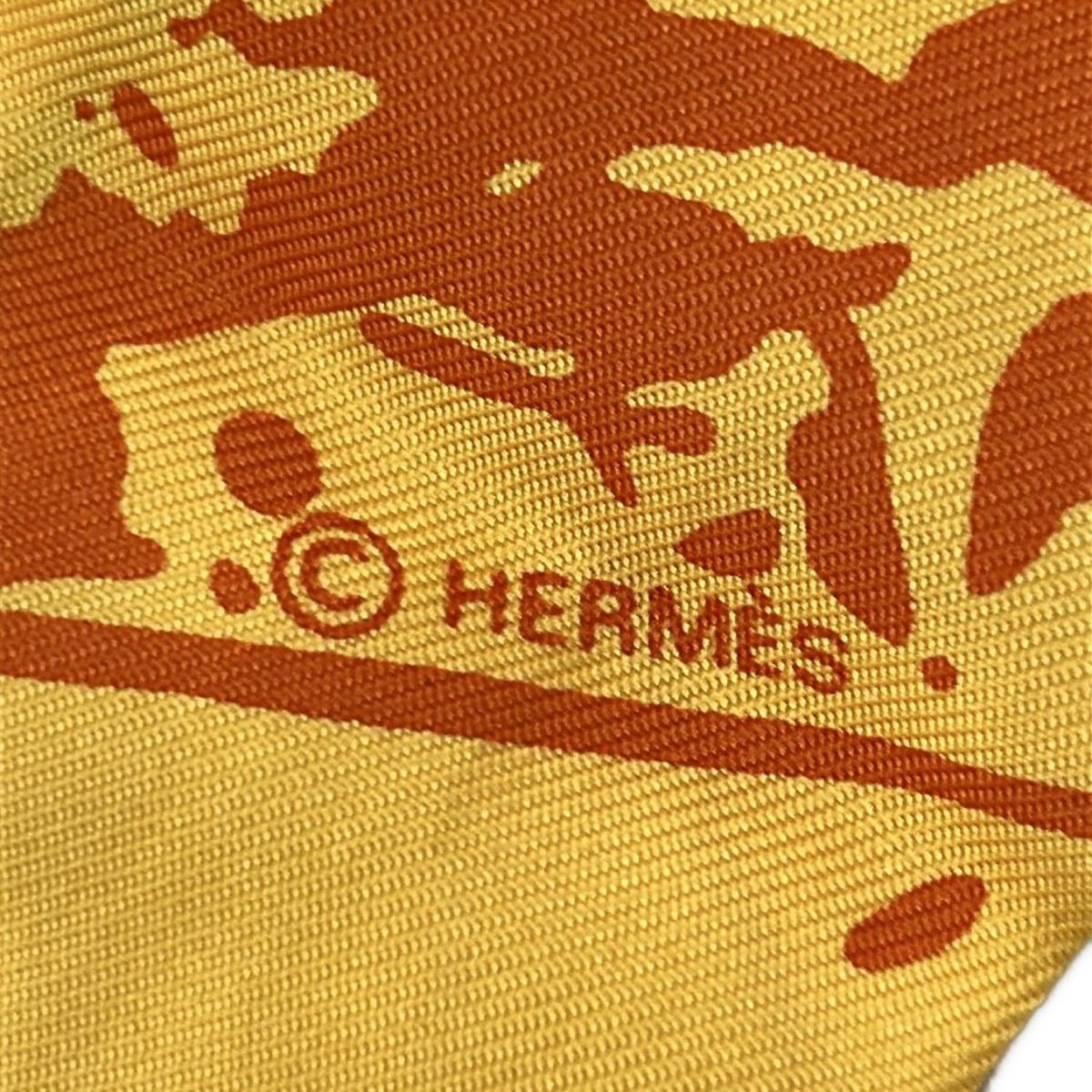 HERMES(エルメス) スカーフ美品 ツイリー イエロー×オレンジ×ダーク