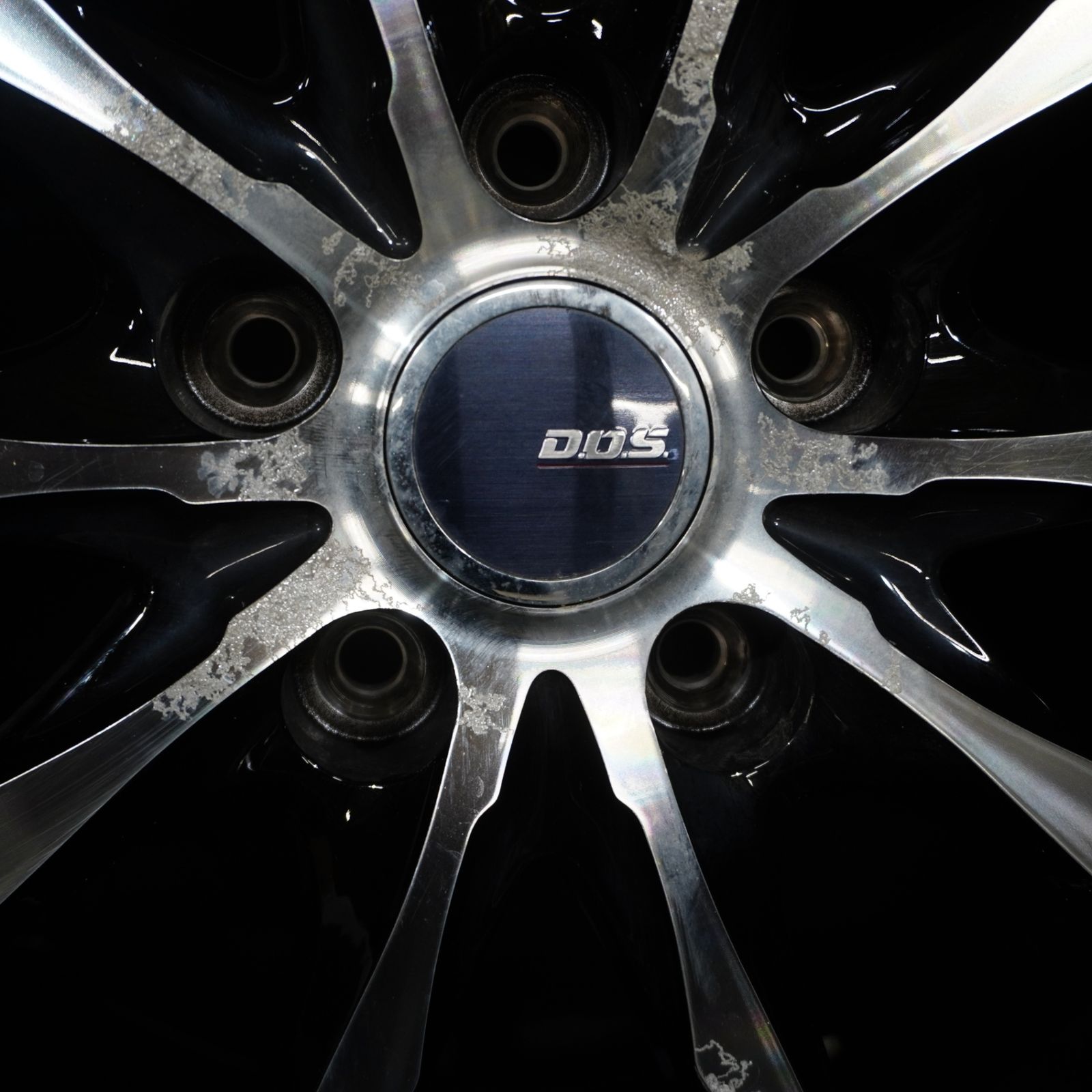 24年製 バリ山 グッドイヤー アイスナビ7 / BADX D.O.S 【 195/60R16