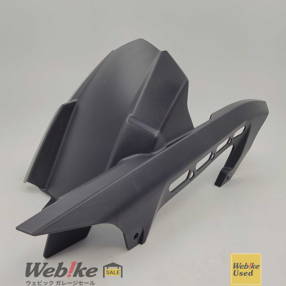 カワサキ純正中古パーツ Z900RS チェーンガードインナーフェンダー 35023-0421 RXBI17141