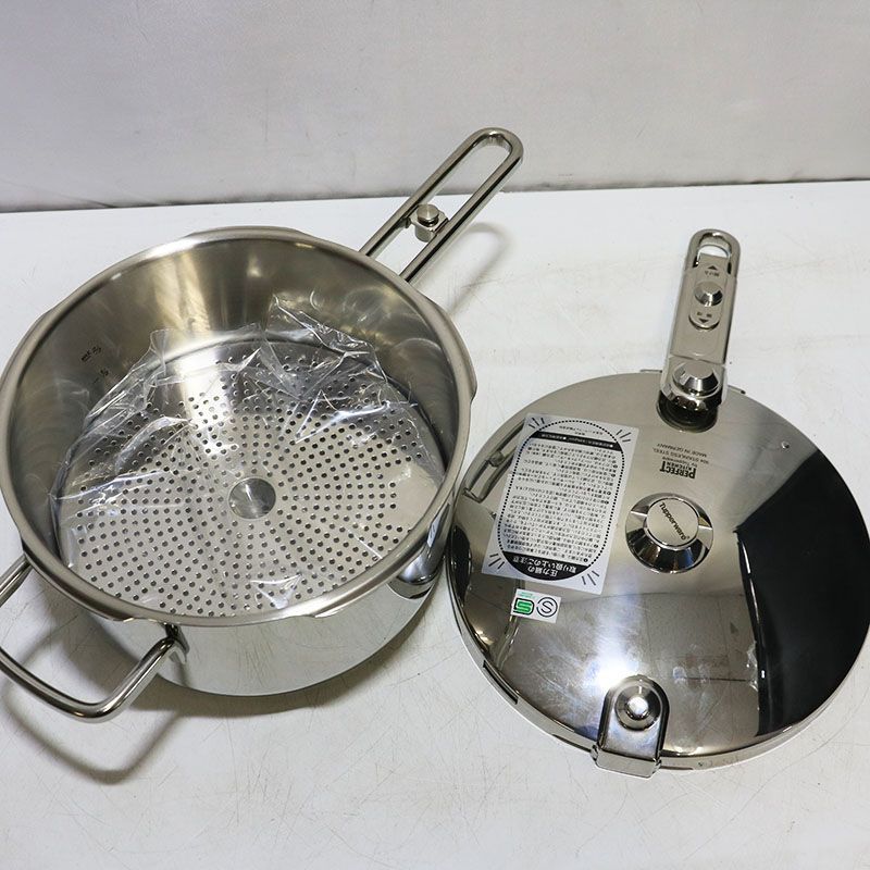 タッパーウェア パーフェクトキッチン・圧力鍋 5L(本体・未使用) + タッパーウェア パーフェクトキッチン・圧力鍋 5L(本体・未使用) +