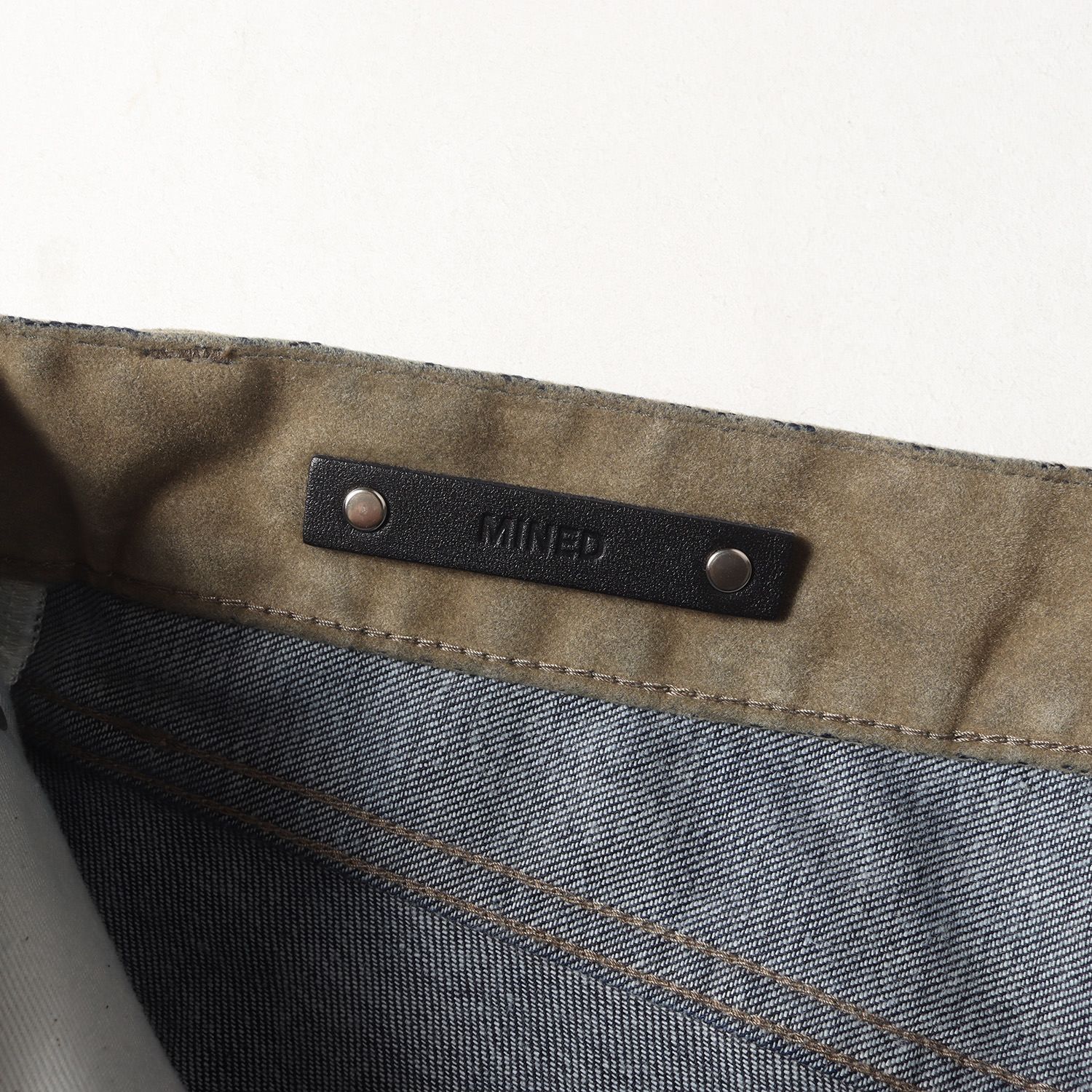 新品 MINEDENIM マインデニム パンツ サイズ:32 24AW スリムフレア フロッキー コーティング デニム パンツ (Velvet Denim SlimFlare 5pocket) / ジッパーフライ ベージュ 日本製 ボトムス ジーンズ ジーパン【メンズ】 MINEDENIM マインデニム パンツ サイズ:32 24AW スリムフレア