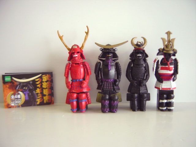 ♯Iui23JZ 武将甲冑フィギュア 全4種 - メルカリ