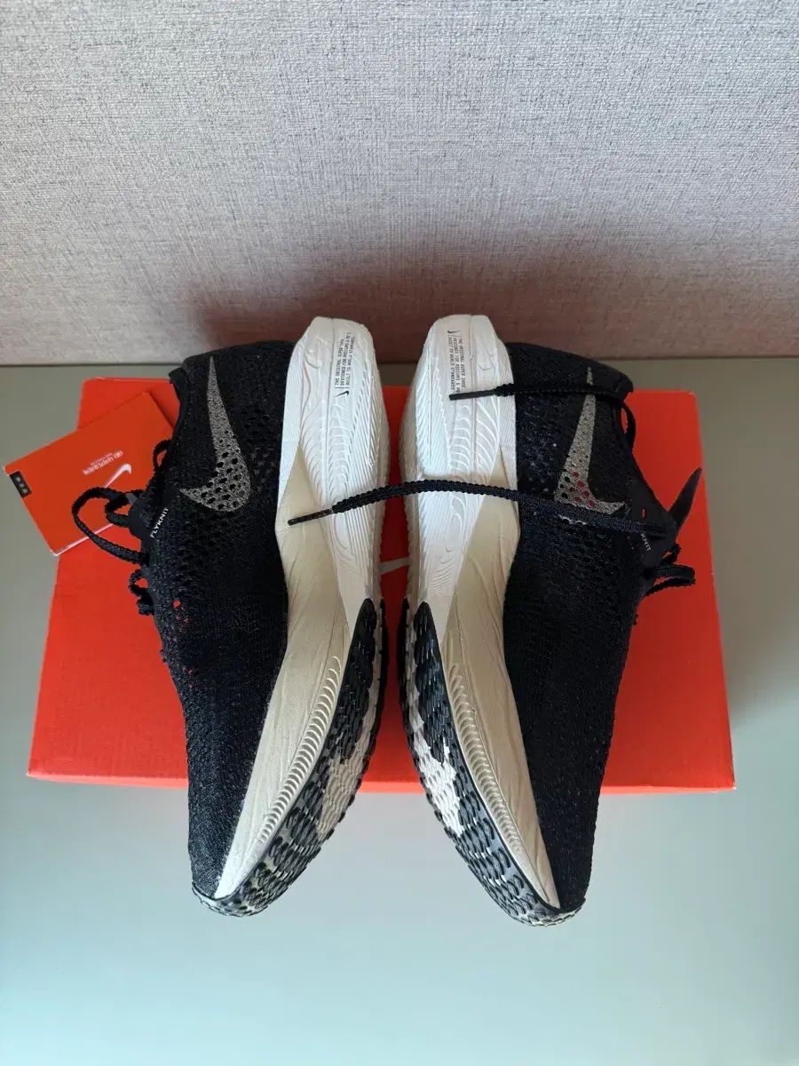  NIKE ヴェイパーフライ 3 250 ブラック 登山靴 トレッキングシューズ アウトドアシューズ