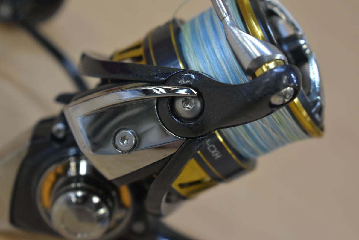 ダイワ 18 レガリス LT 4000D-CXH ゴメクサスノブ 付き スピニング