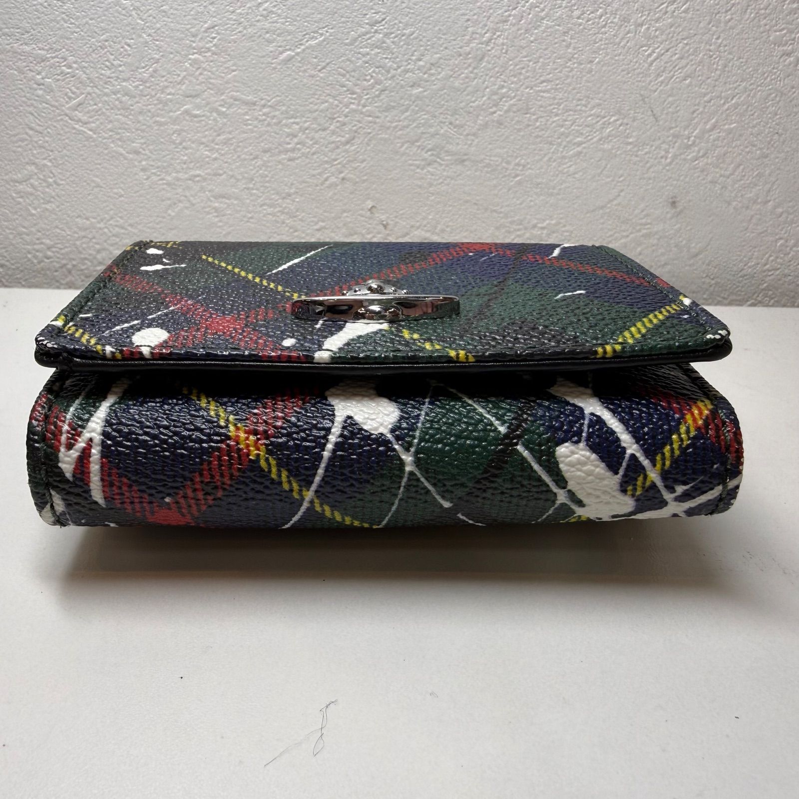 極美品】ヴィヴィアンウエストウッド 三つ折り財布 がま口 オーブ