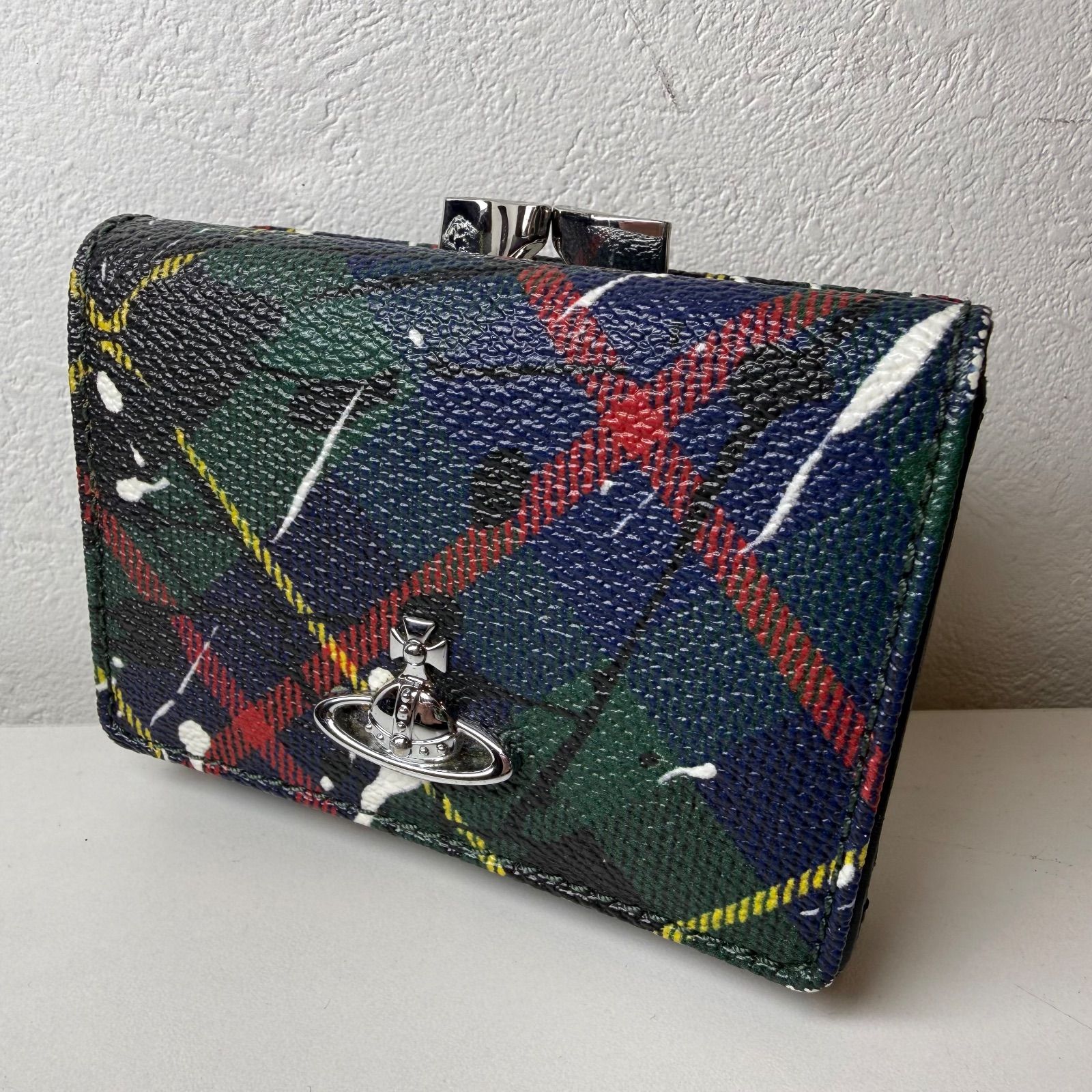 極美品】ヴィヴィアンウエストウッド 三つ折り財布 がま口 オーブ