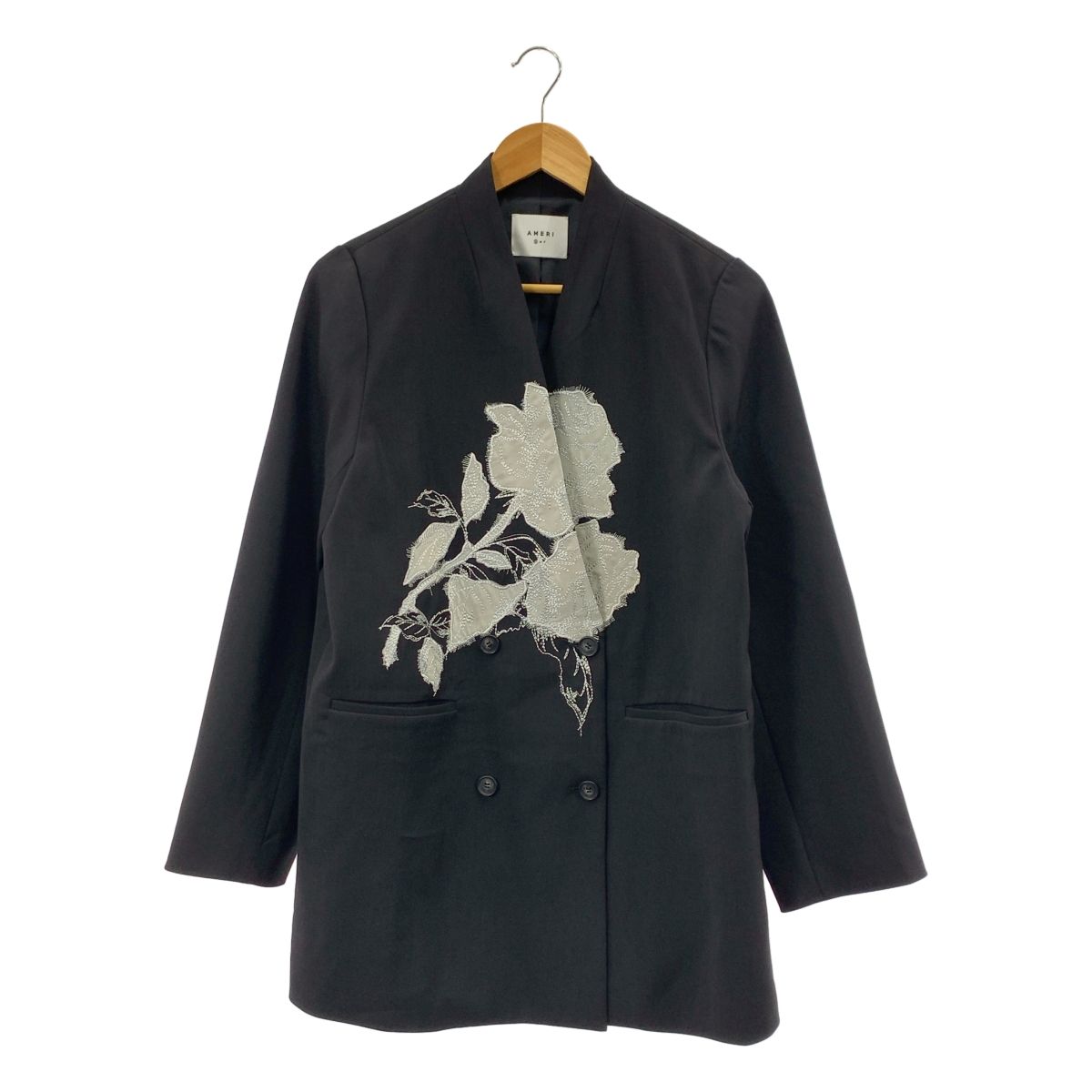 ジャケット・アウター Ameri ROSE EMBROIDERY JACKET Ameri（アメリ）の「ROSE EMBROIDERY JACKET（テーラードジャケット