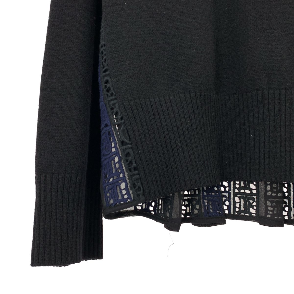  sacai サカイ ウール バックプリーツ レース刺しゅう タートルネックニット 3 ブラック レディース その他 トップス