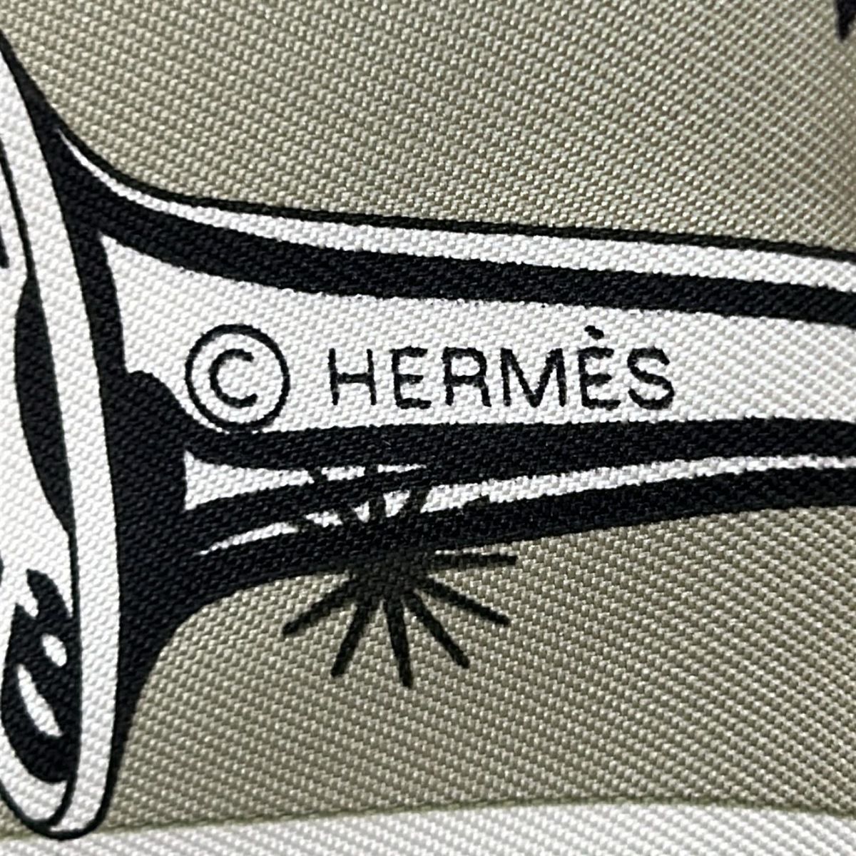 HERMES エルメス スカーフ カレ55 カーキ 白 黒 CHORUS STELLARUM