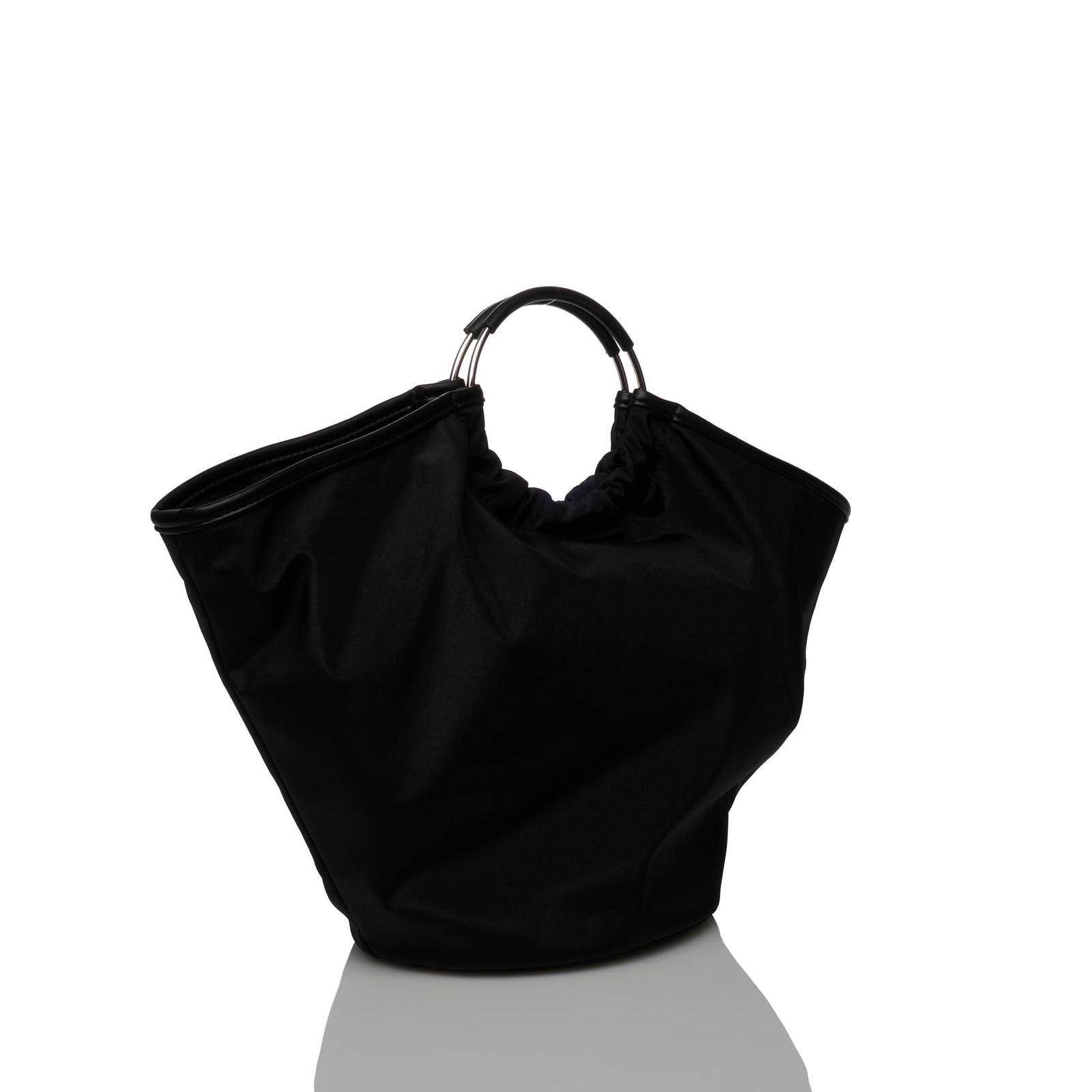 メタルハンドルナイロン風変形丸底バッグ|A